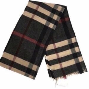 Burberry | Scarf | Reversible Check Wool Scarf in Camel Check